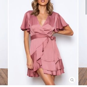 Almeria dress mauve brand new never worn with tags size medium